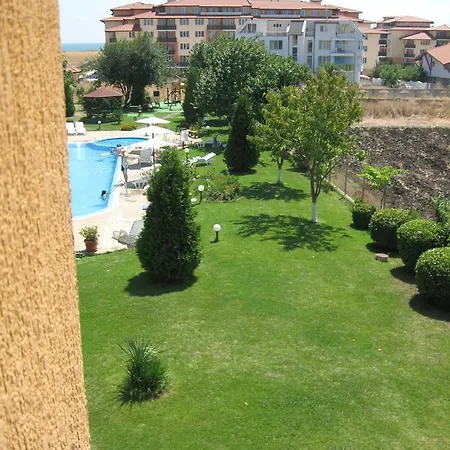 Chateau Aheloy Апартхотел