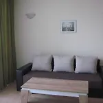 Chateau Aheloy Hotel de apartamente 3*
