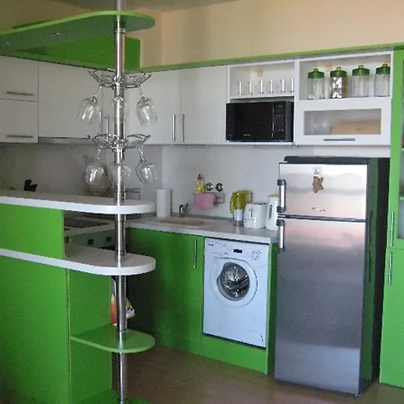 Chateau Aheloy Hotel apartamentowy 3*