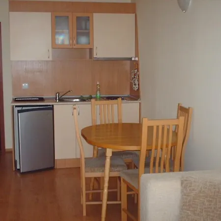 Hotel apartamentowy Chateau Aheloy 3*