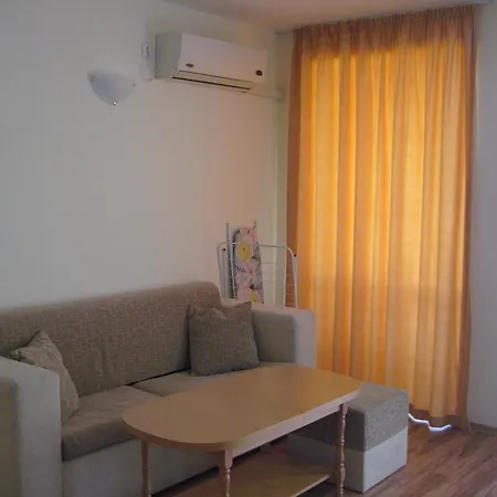 Chateau Aheloy Hotel apartamentowy 3*