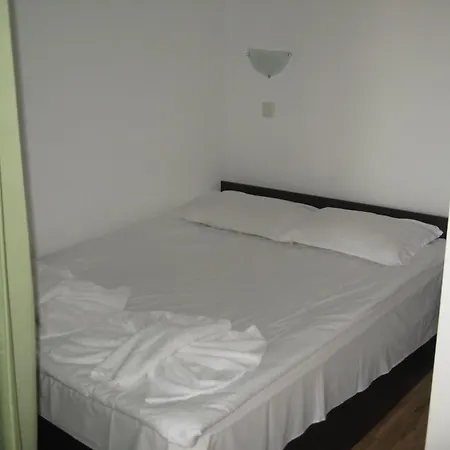 Chateau Aheloy 3*