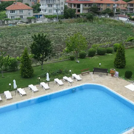 Chateau Aheloy Hotel apartamentowy 3*