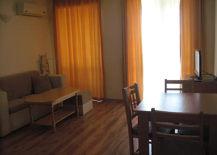 Chateau Aheloy Поморие