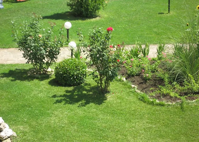 Апарт-отель Chateau Aheloy Поморие